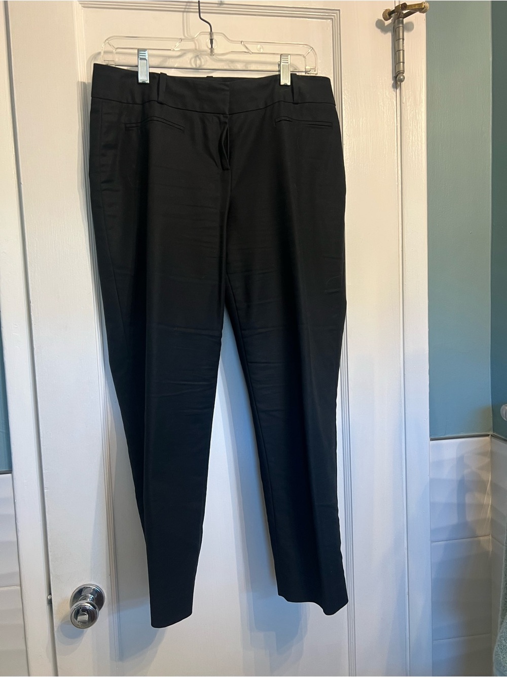 Women’s Halogen “Taylor Fit” Black Ankle Cropped Pants- size8